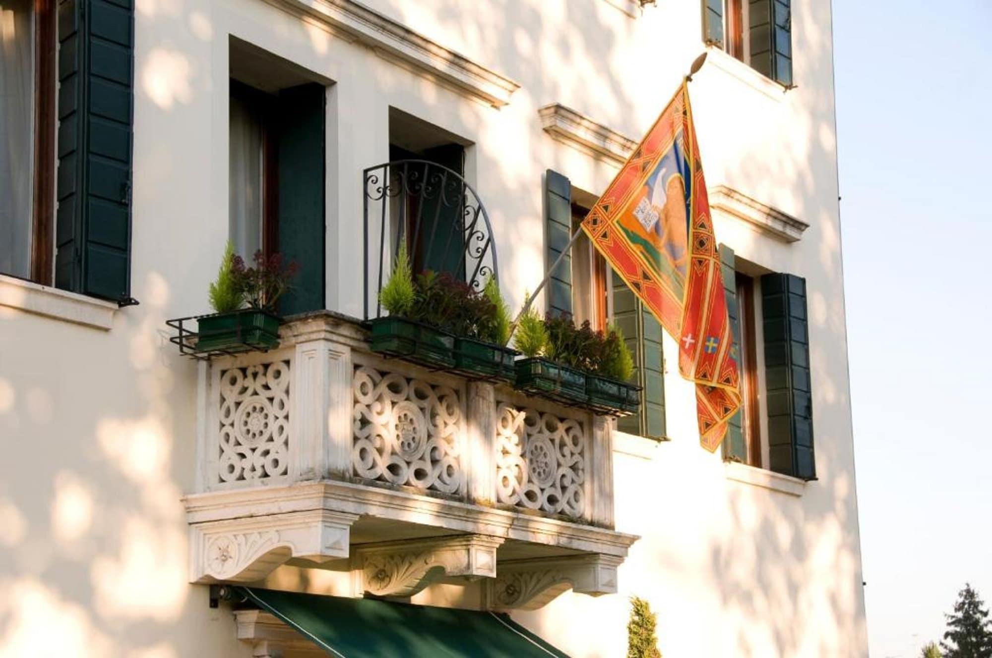 Hotel Scala تريفيزو المظهر الخارجي الصورة